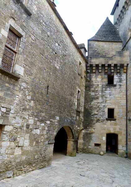 Kasteel van castelnaud binnenkoer