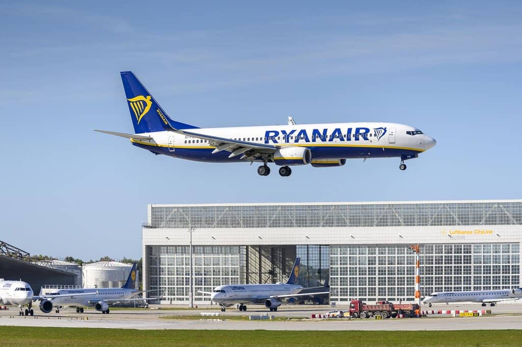 Vliegtuig van Ryanair met goedkope vliegtickets