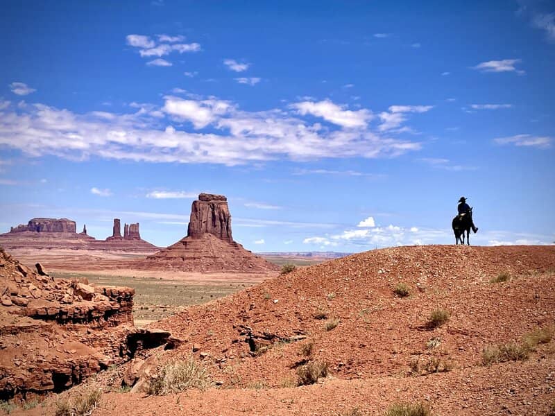 Monument valley paardrijden