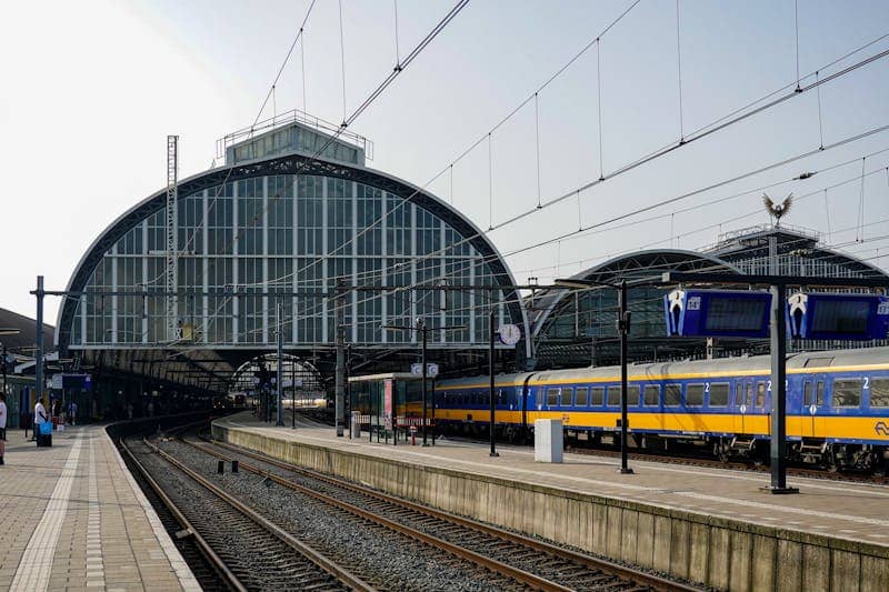 Goedkoop naar Amsterdam met de trein